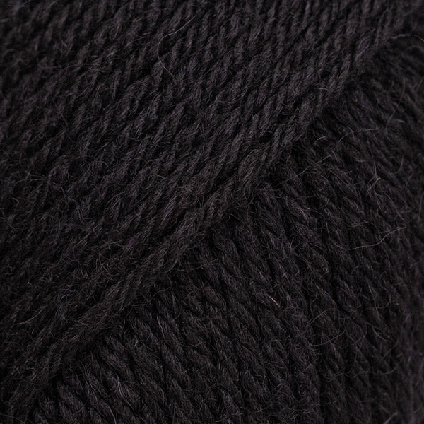 Drops Saga Uni Colour 02 Zwart - 100% wol in effen kleur Zwart