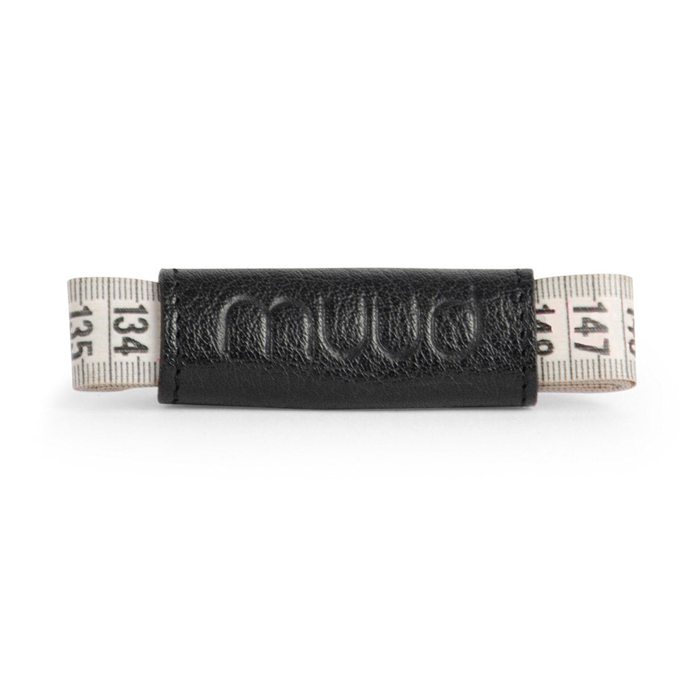 MUUD Enya Black - Handgemaakt leren etui voor meetlint 6.5x3cm