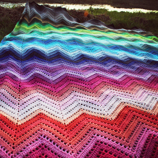 Zigzagdeken — gemaakt met 100 Kleuren Zigzag Deken Haakpakket (4)