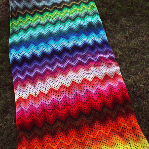 Zigzagdeken — gemaakt met 100 Kleuren Zigzag Deken Haakpakket