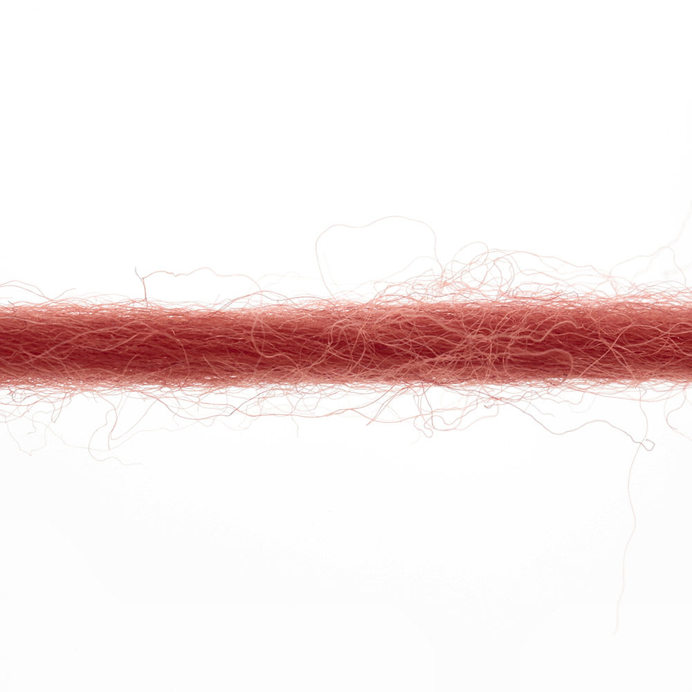 Lang Yarns Naturalis 0060 Rood - sfeerbeeld van het garen