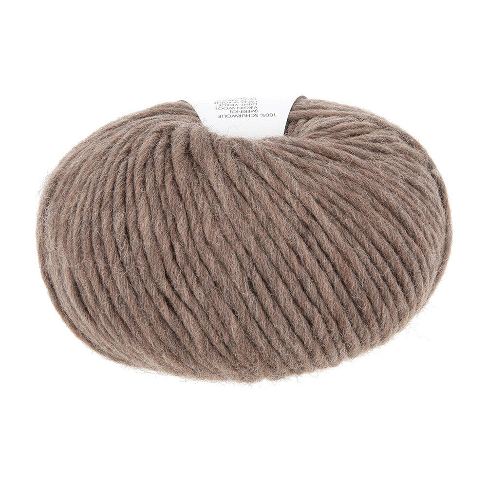 Lang Yarns Naturalis 0096 Lichtbruin - detail van merinowol in kleur Lichtbruin