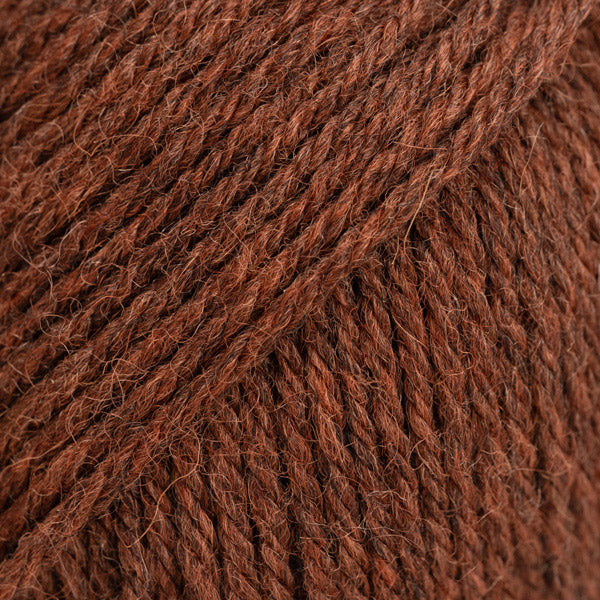 Drops Saga Mix 25 Mahonie - 100% wol in gemêleerde kleur Mahonie