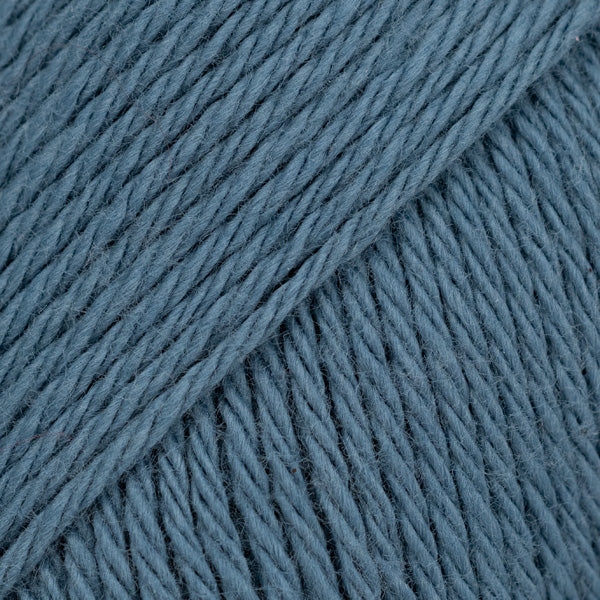 Drops Magic Uni Colour 28 Deep Ocean - kleurstaal katoen