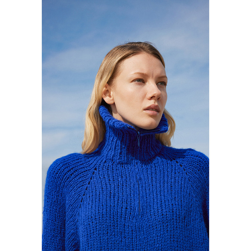 Projectinspiratie voor Lang Yarns Promise 0190 Braam - Trui close-up