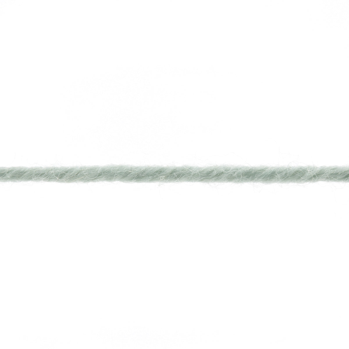 Lang Yarns Merino 120 0092 Licht Zout - detail van de losse draad