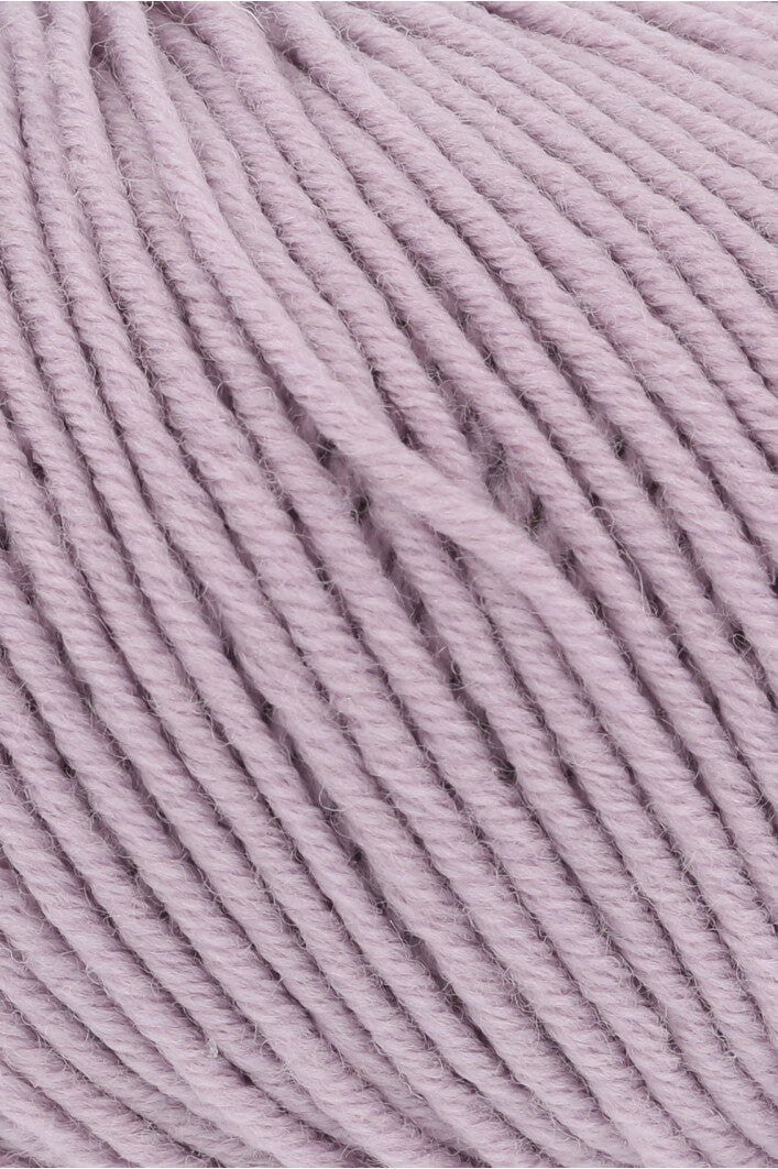Lang Yarns Merino 120 0109 Matroze - close-up van de garenstructuur