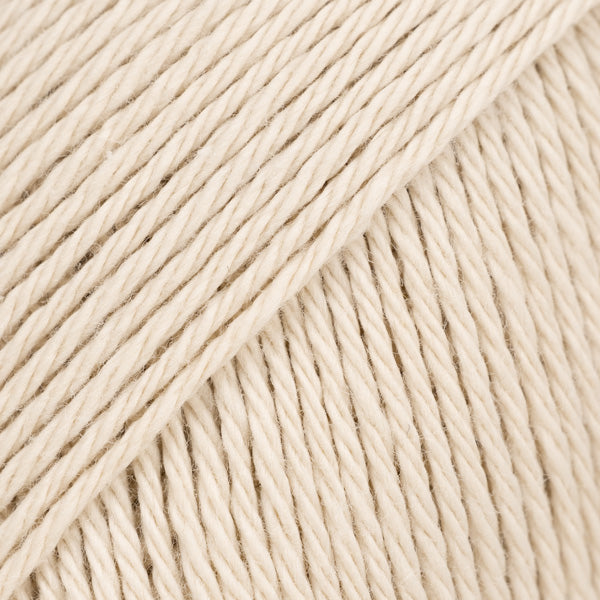 Drops Magic Uni Colour 35 Lichtbeige - kleurstaal katoen
