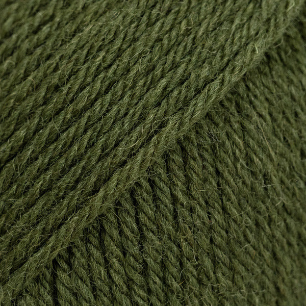 Drops Saga Uni Colour 37 Donker bos - 100% wol in effen kleur Donker bos