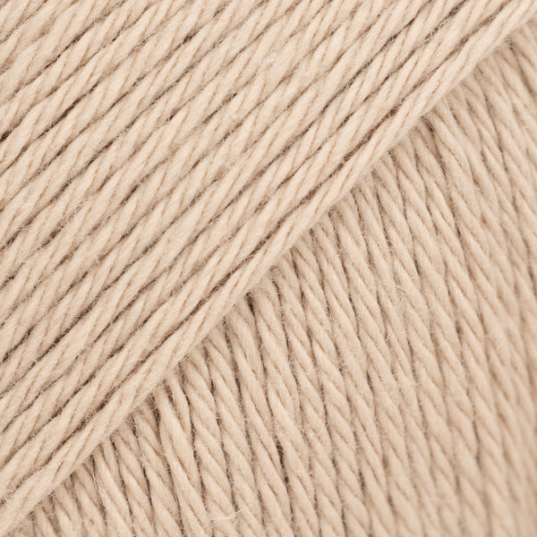 Drops Magic Uni Colour 45 Heidezand - kleurstaal katoen