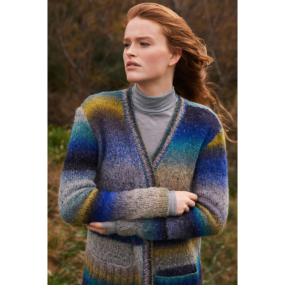 Lang Yarns Galaxy Punto 98 Galina - model met gebreid vest