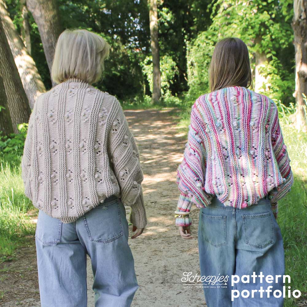 Scheepjes Pattern Portfolio Stone Washed XXL NL - Lizzy Shrug gebreide vesten in twee kleurstellingen