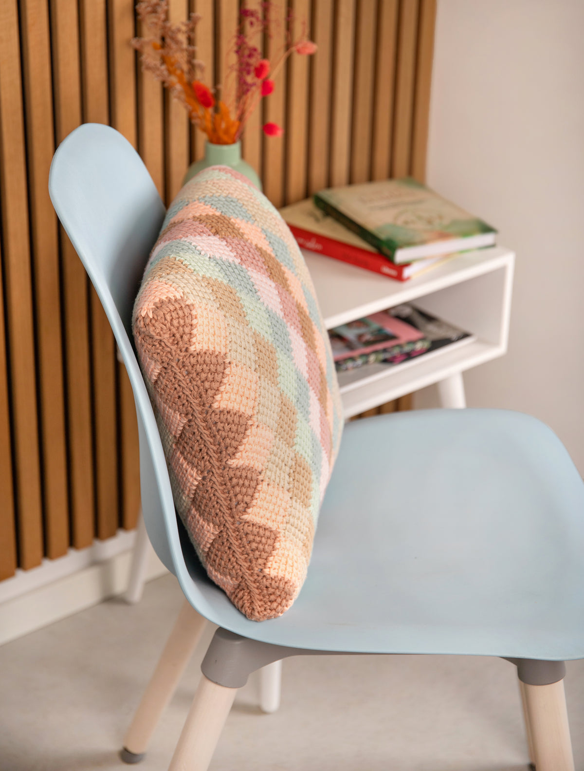 Wallis-Kissen – Häkelpaket „Soft Pastel“ – Studio Madelaine