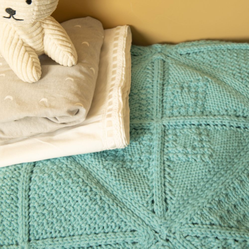 Baby droomdeken breien — gemaakt met Baby Droomdeken 8.0 Chunky Amazing Breipakket Wiegdeken (3)