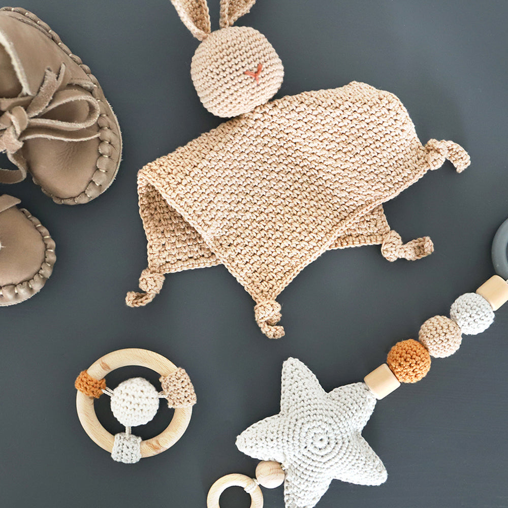 Rabbit — gemaakt met Baby kraampakket Unisex Haakpakket (2)
