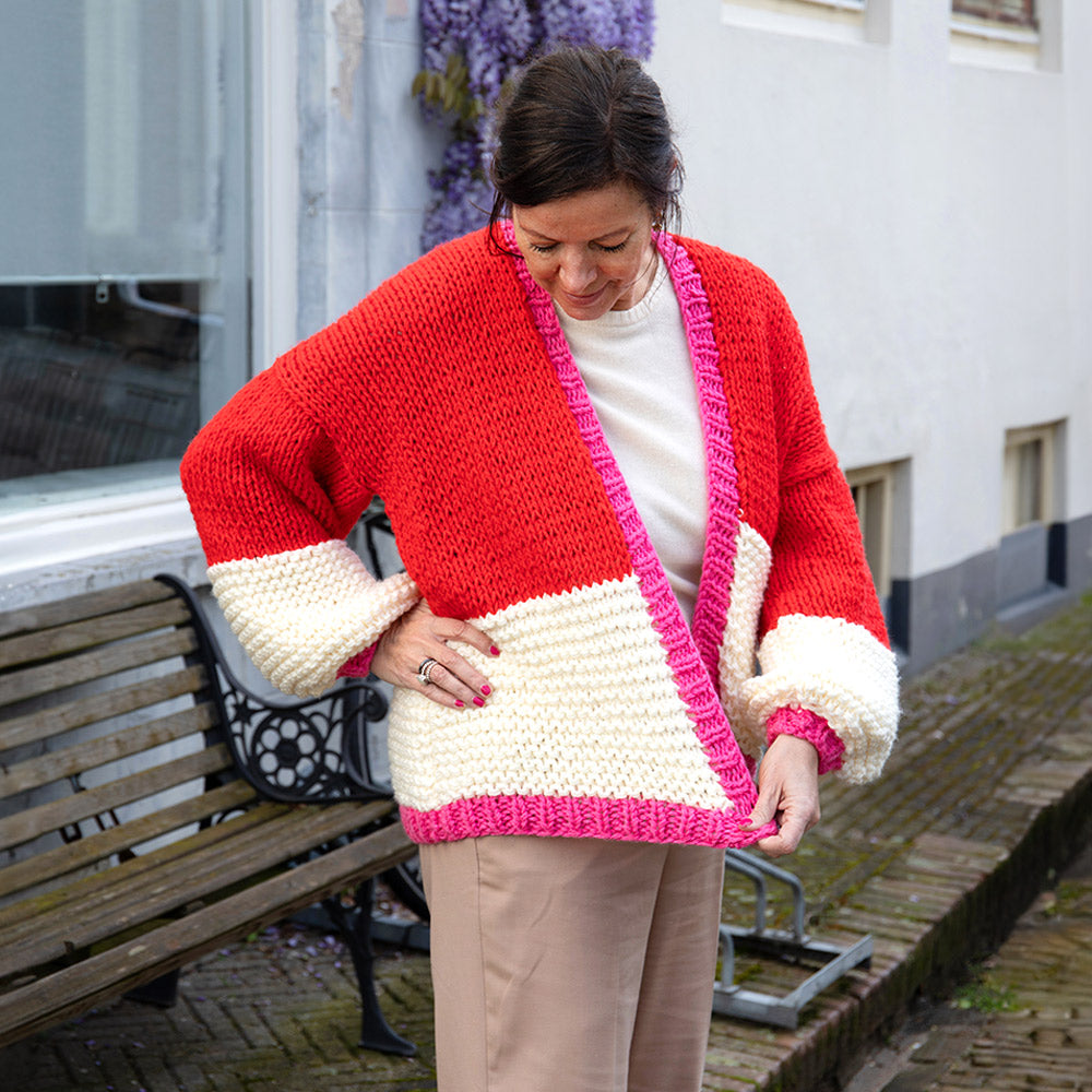 Rood — gemaakt met Basis Vest Chunky Amazing Breipakket (2)