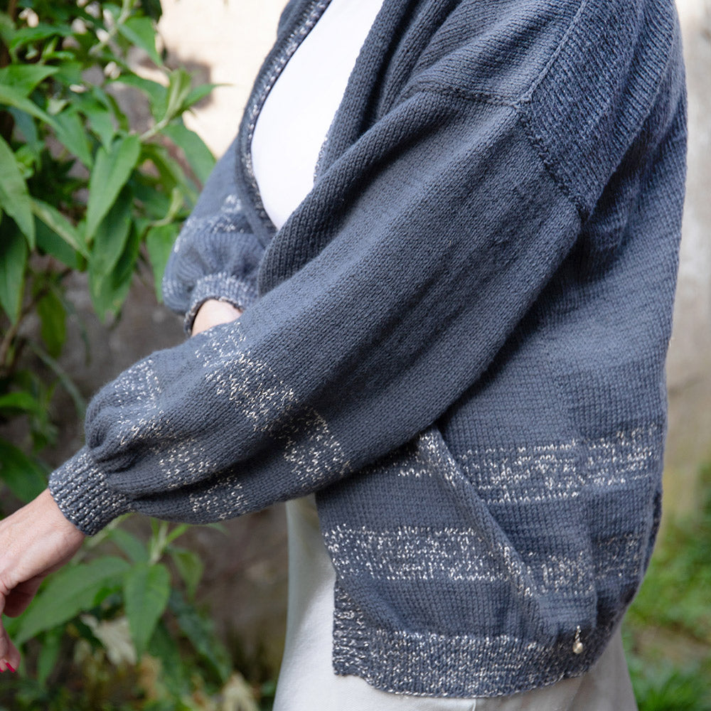 Grey — gemaakt met Vest Joy Glamour Breipakket (2)