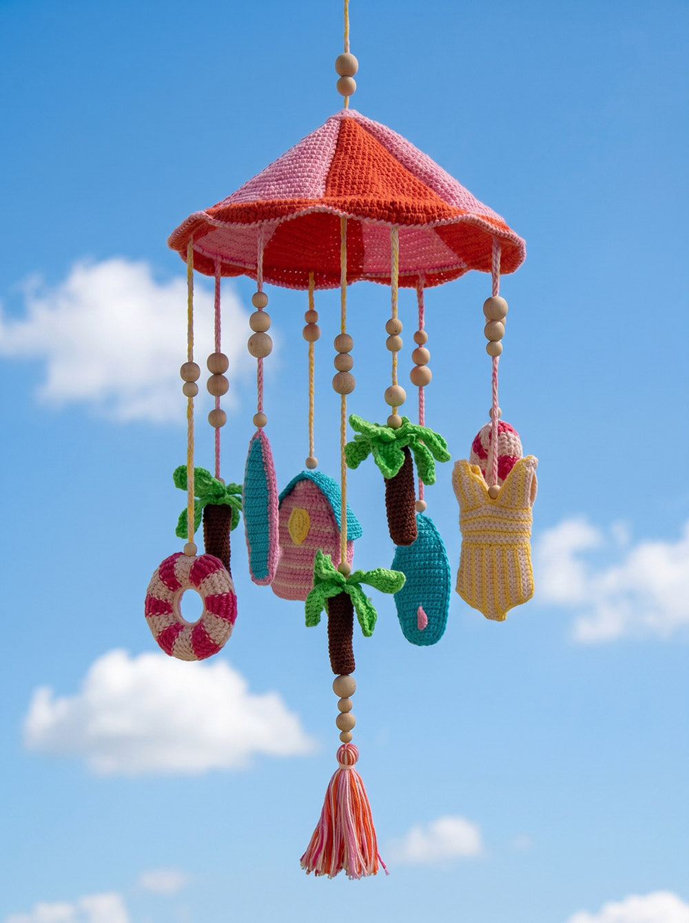 Beach vibes mobiel totaal met lucht — gemaakt met Beach Vibes Mobiel Haakpakket