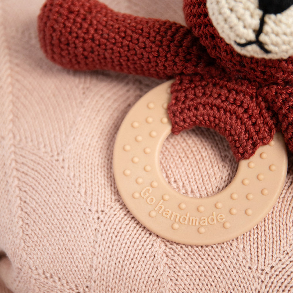 Babyspullen — gemaakt met Beer rammelaar – Go Handmade Sensory Kit Haakpakket (3)