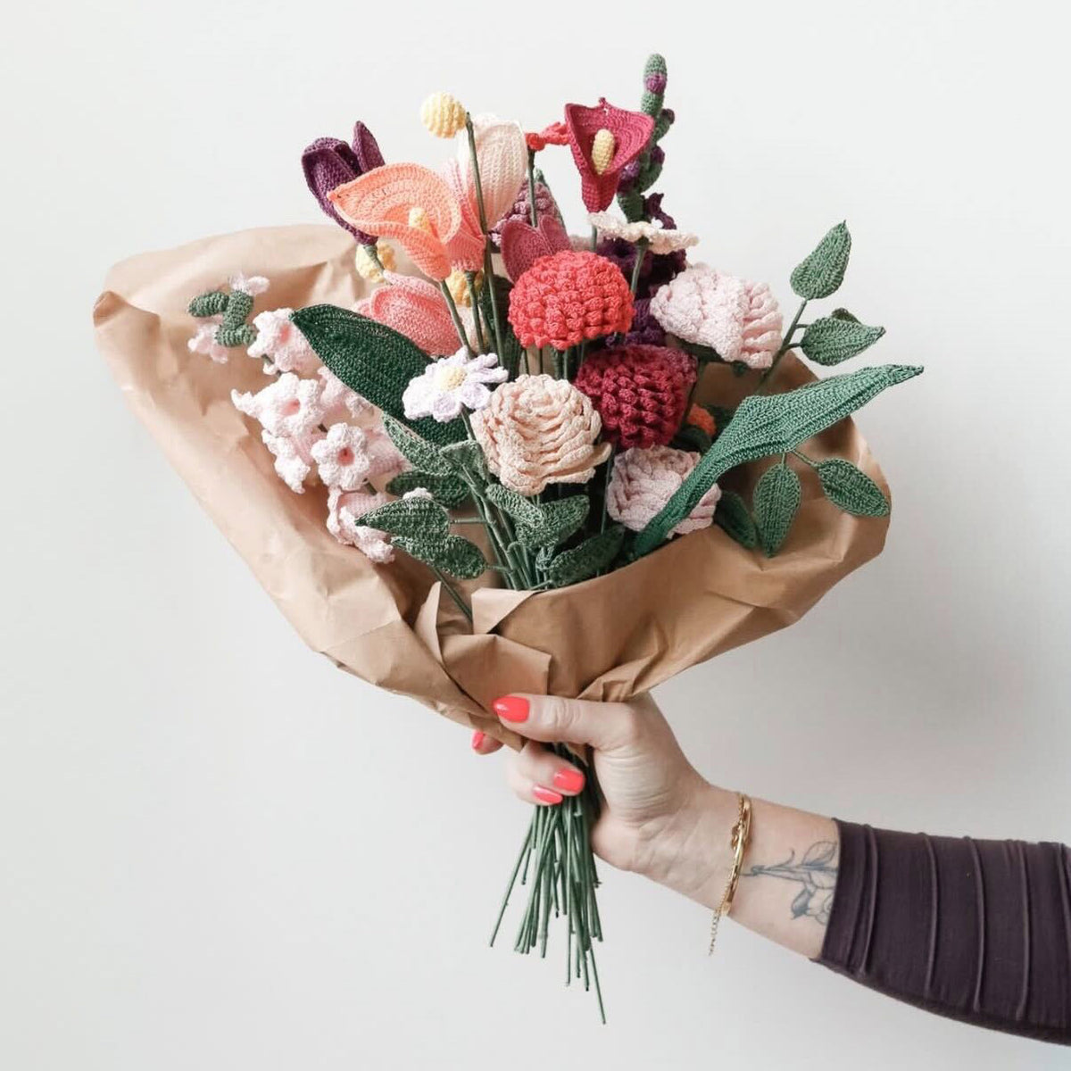 Boeket haken la sascha — gemaakt met Boeket haken garenpakket a la Sascha - Durable Blossom kleuren uit het boek
