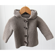 Breipatroon Cosy Babyvestje met Capuchon