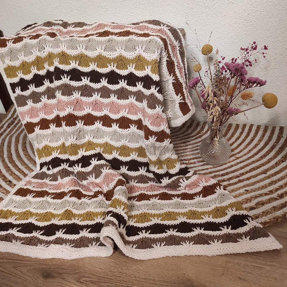 Sfeerbeeld met Breipatroon Gentle Breeze Blanket (2)