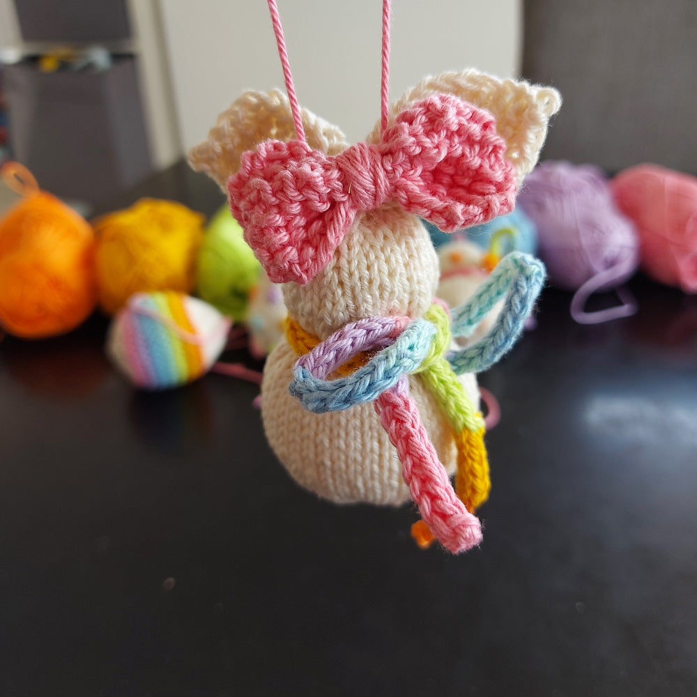 Voorkant rainbow bunny — gemaakt met Breipatroon Rainbow Easter Collection