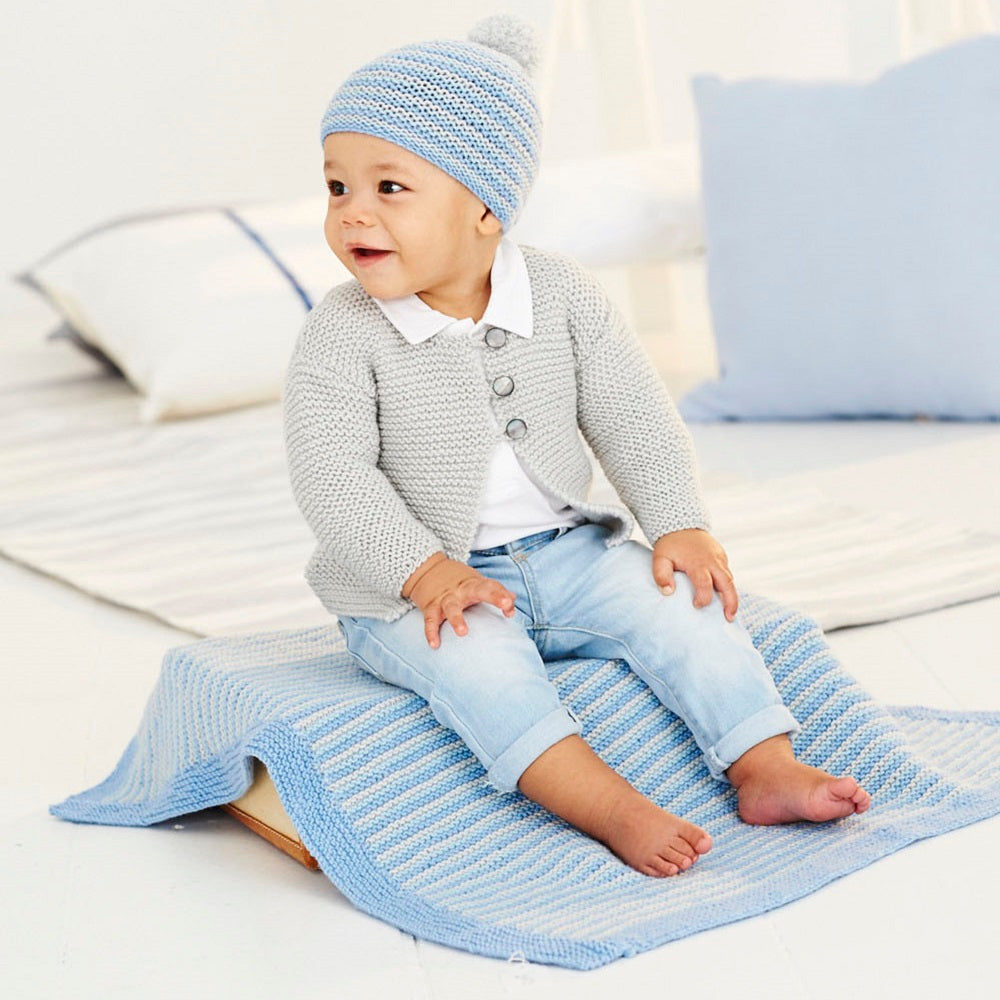 Breipatroon Stylecraft Bambino DK No. 9530 Babyvest, muts en deken (Digital)