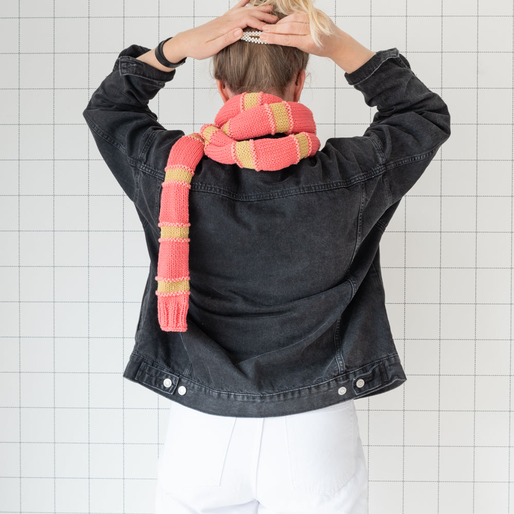 Striped scarf — gemaakt met Breipatroon Yarn and Colors Striped Scarf (2)