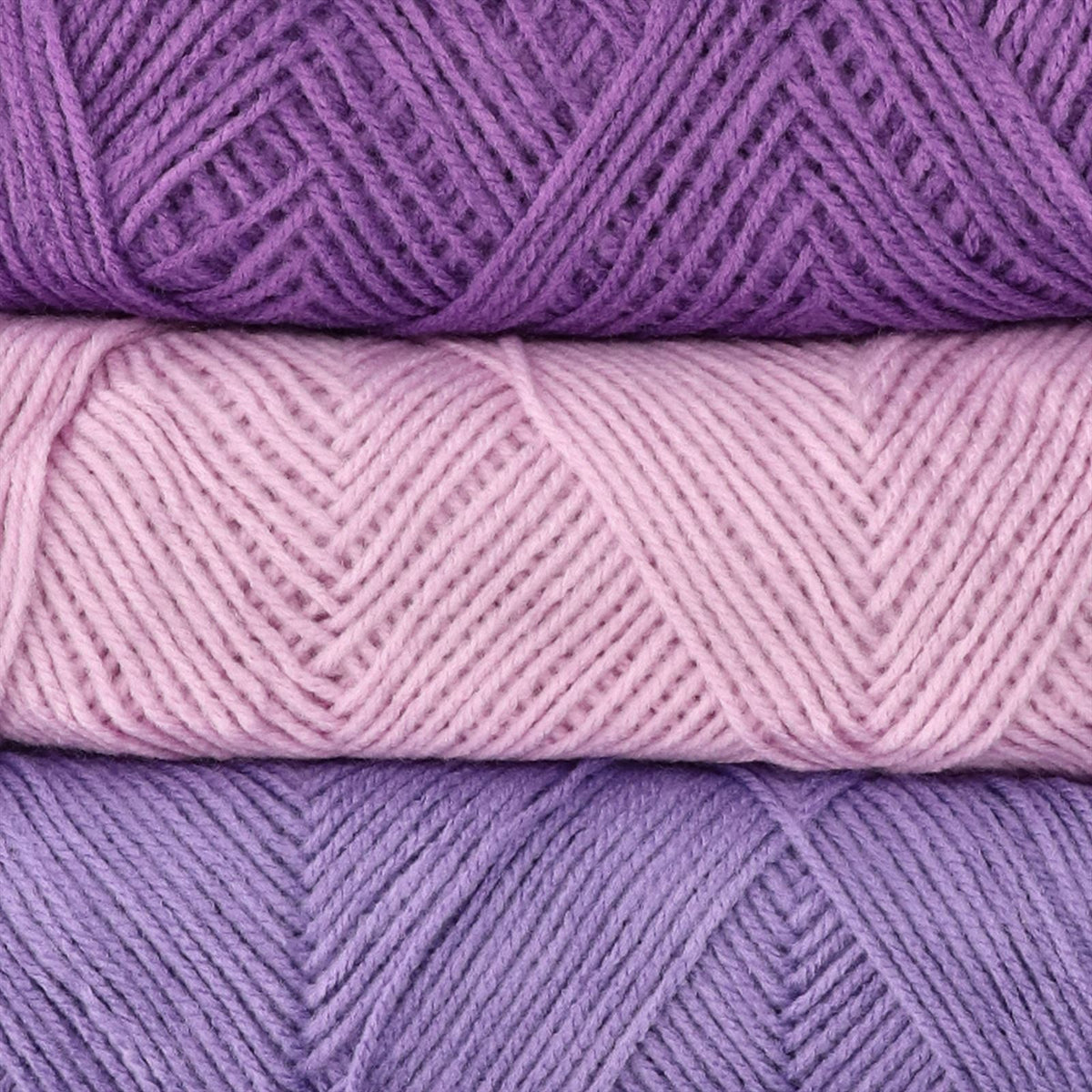 Budgetyarn Acrylic DK 056 Lavender (4)