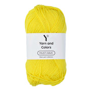 Yarn and Colors Must-have 012 Lemon - bol garen in deze kleur