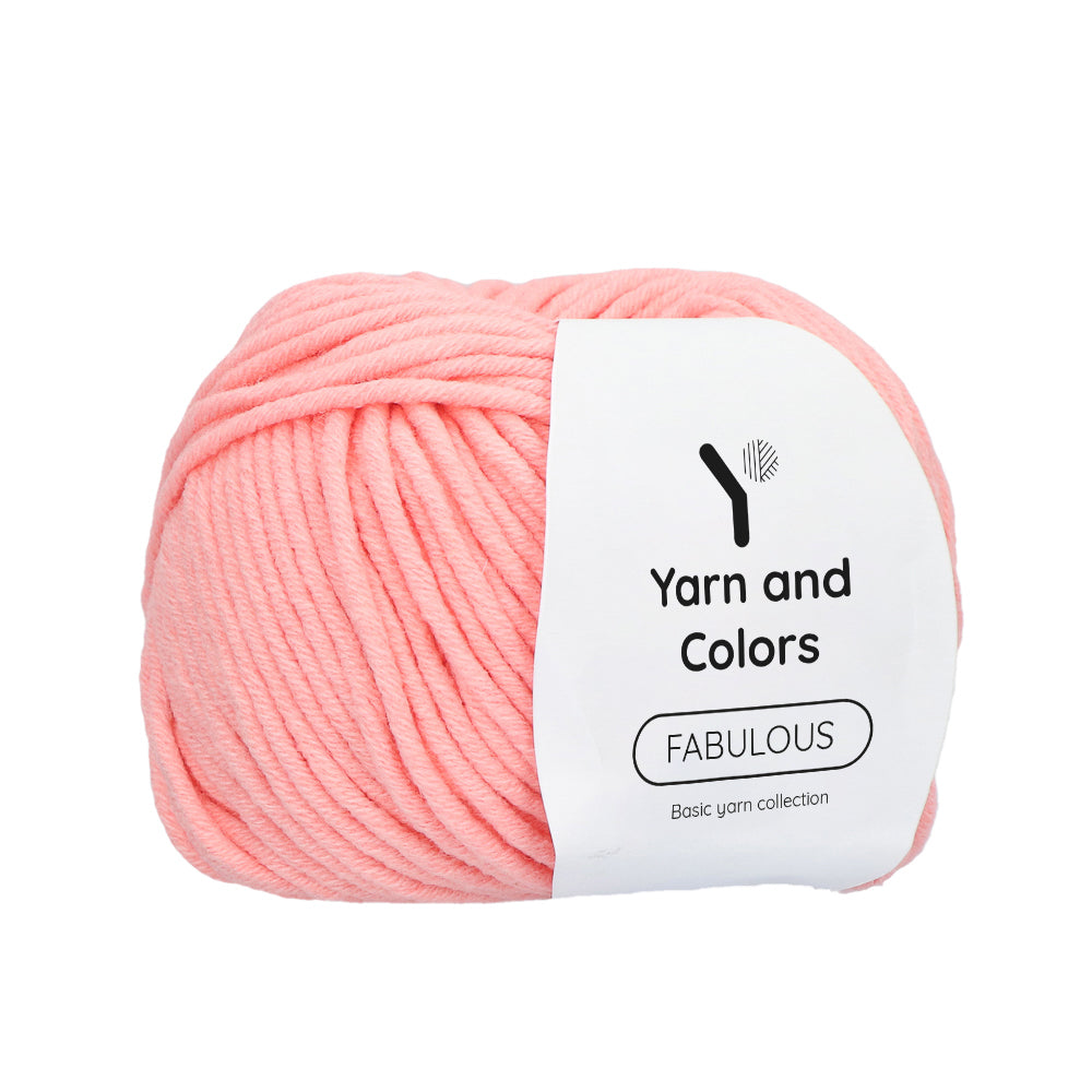 Yarn and Colors Fabulous 046 Pastel Pink - bol garen in deze kleur