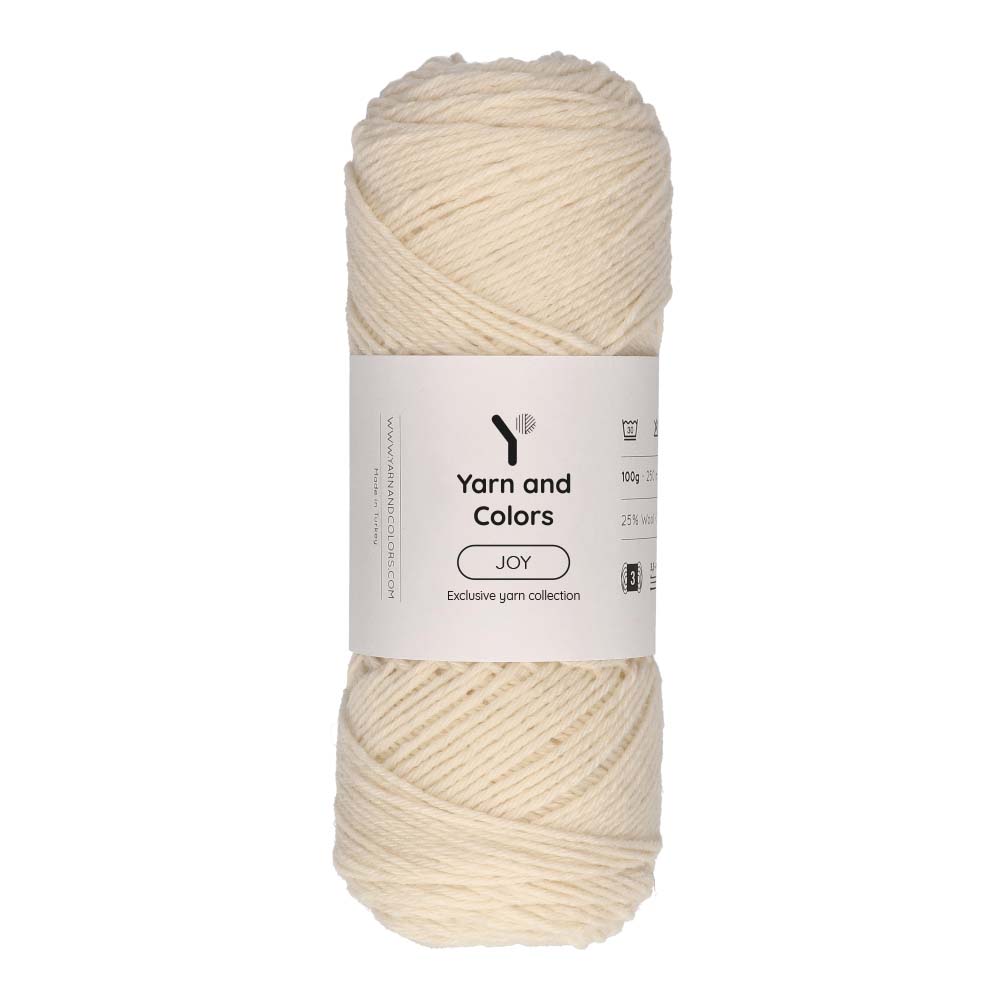 Yarn and Colors Joy 002 Cream - bol garen in deze kleur