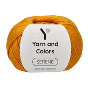 Yarn and Colors Serene 015 Mustard - bol garen in deze kleur