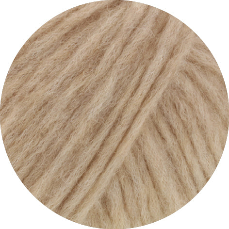 Lana Grossa Chapeau 018 Beige - close-up van de zachte garenstructuur en kleur van het garen