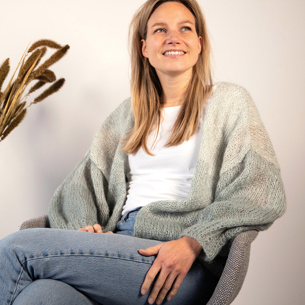 Cloud cardigan degrade — gemaakt met Cloud Cardigan Degradé Breipakket