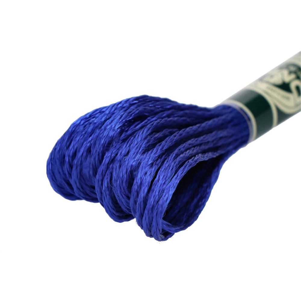 DMC 1008F Mouliné Satin Borduurgaren 8m S820 (2)