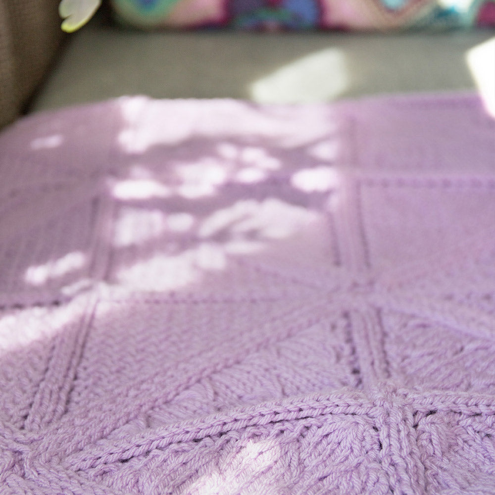 Orchid — gemaakt met Droomdeken 8.0 KAL (breien) Yarn and Colors Chunky Amazing (3)