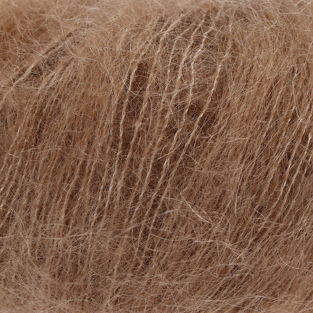 Detailbwdr — gemaakt met Drops Kid-Silk Uni Colour