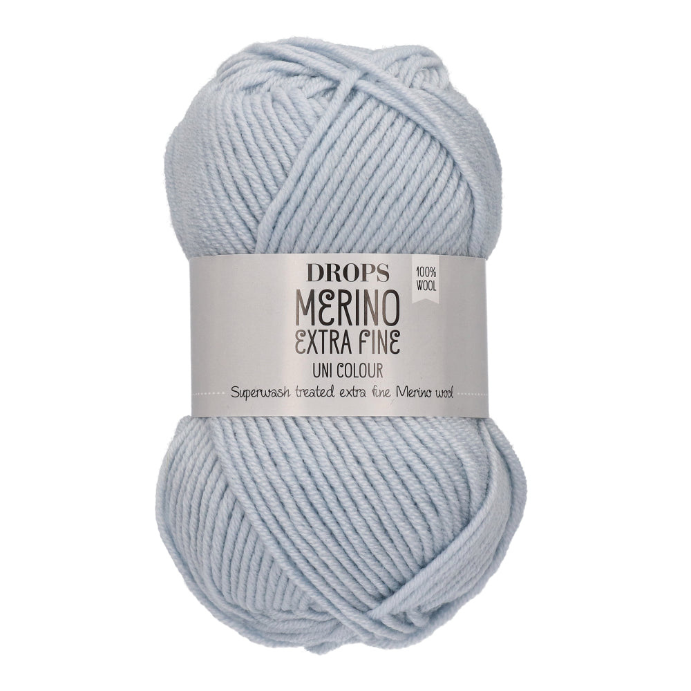 Drops Merino Extra Fine Uni Colour 39 IJsblauw