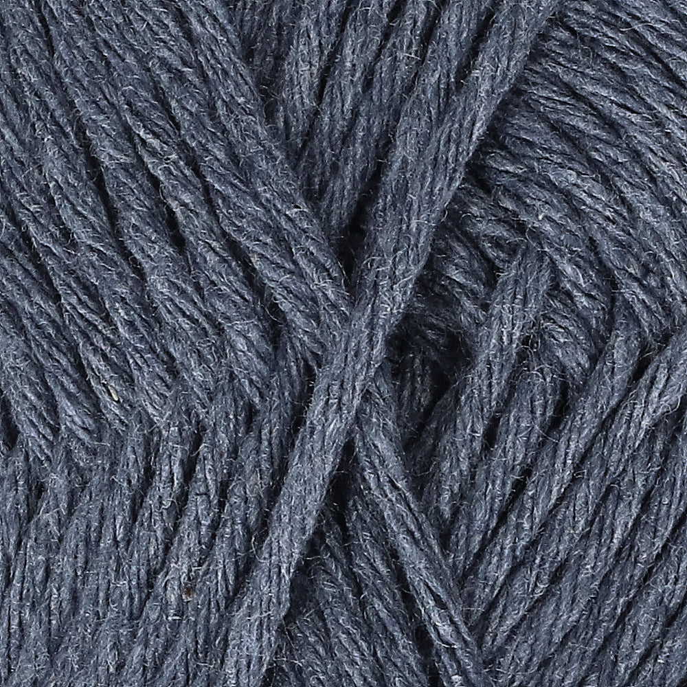Detail bwdr rd — gemaakt met Drops Paris Recycled Denim