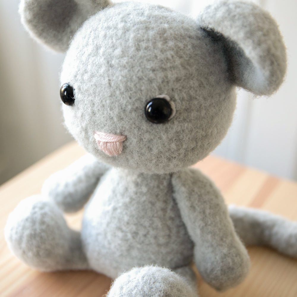 Safari — gemaakt met Felt-It Muis Haakpakket (5)