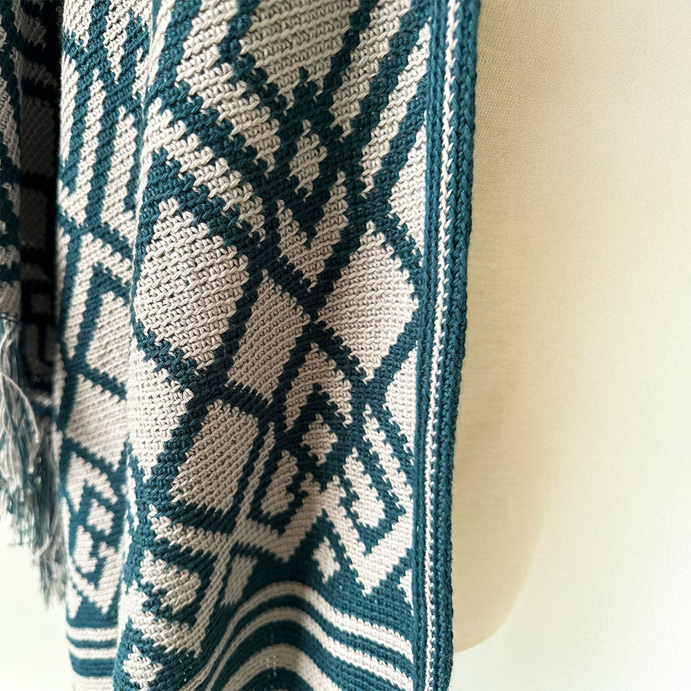Geochic — gemaakt met GeoChic Cape - The Queen of Loops Haakpakket