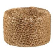 Lana Grossa Glamour 011 Camel bol pailletgaren gefotografeerd tegen een neutrale achtergrond