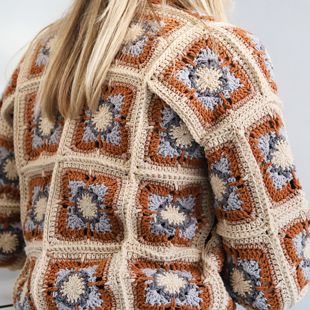 Sweter — gemaakt met Granny Square Vest a la Chloë Editie (2)