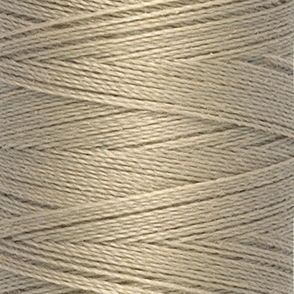 Detail — gemaakt met Gütermann Polyester Nähgarn 200m 131