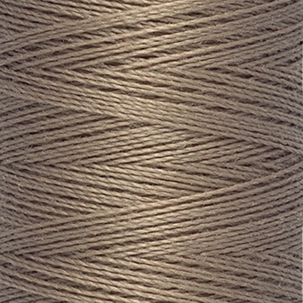 Detail — gemaakt met Gütermann Polyester Nähgarn 200m 160