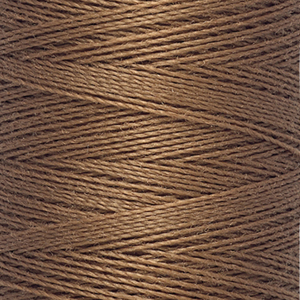 Detail — gemaakt met Gütermann Polyester Nähgarn 200m 180