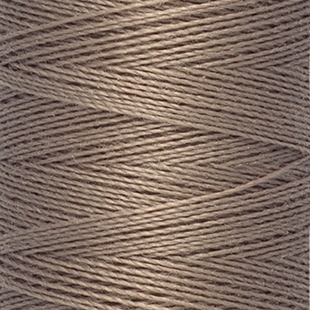 Detail — gemaakt met Gütermann Polyester Nähgarn 200m 199