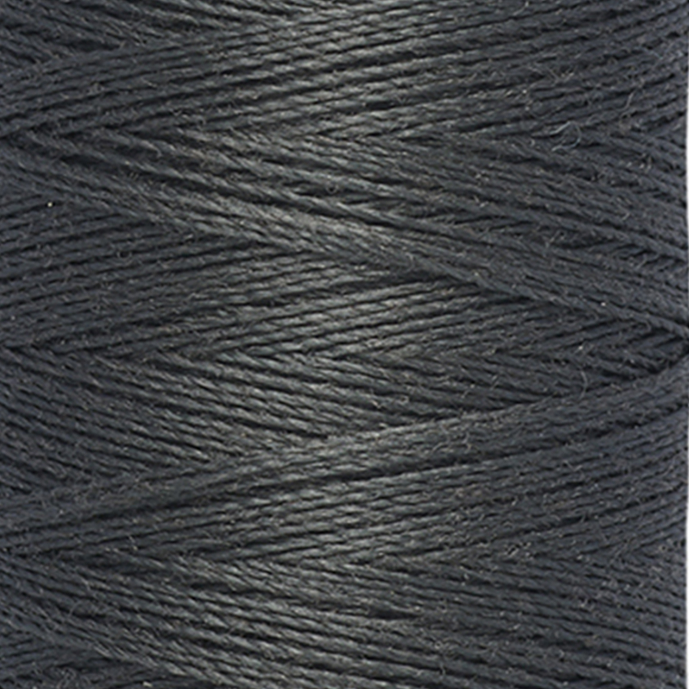 Detail — gemaakt met Gütermann Polyester Nähgarn 200m 36